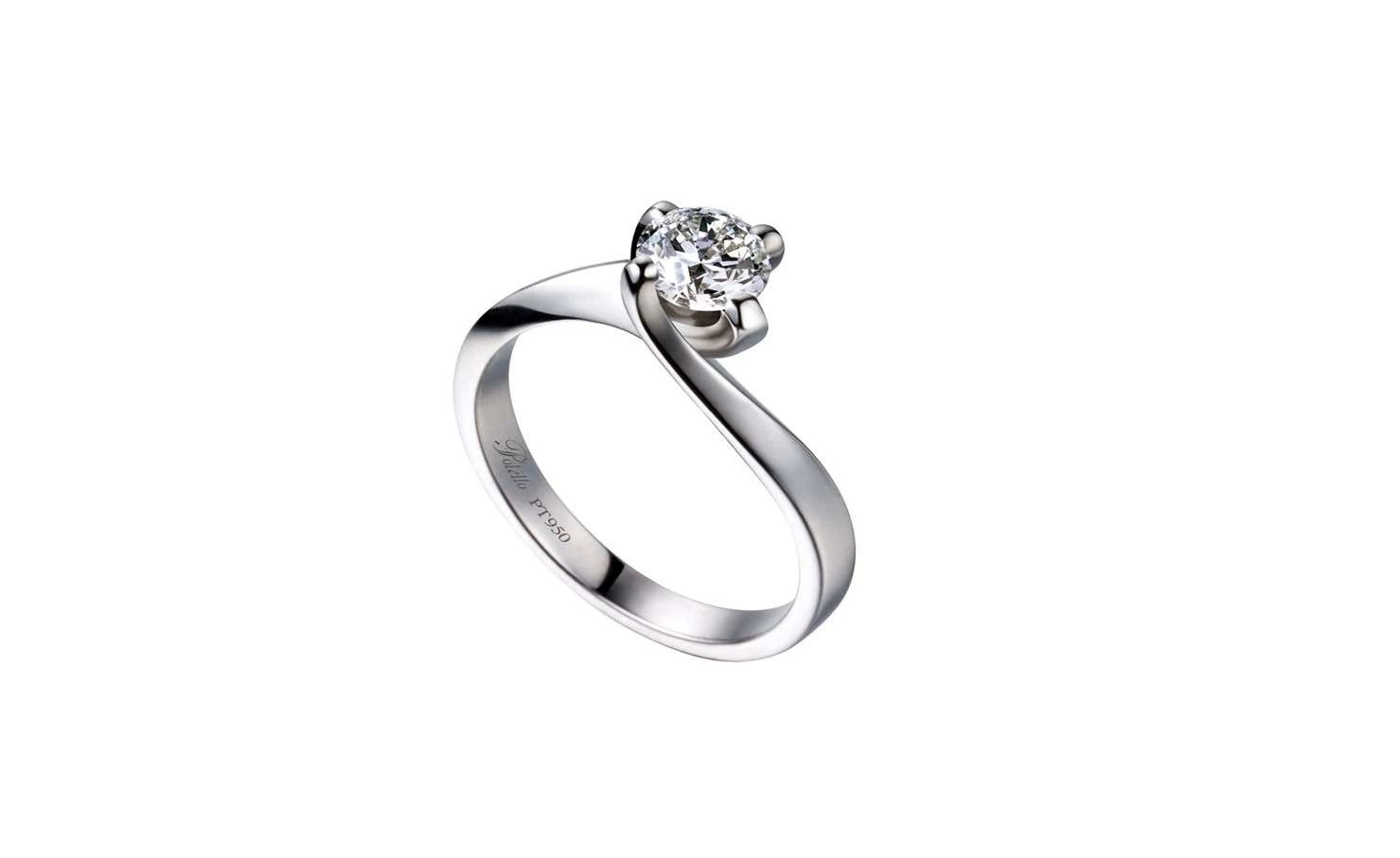 Anello solitario chiaro con elemento centrale a quattro griffe